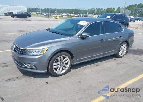 2017 Volkswagen Passat 1.8T Se z USA, uszkodzony, nr VIN 1VWGT7A33HC058764
